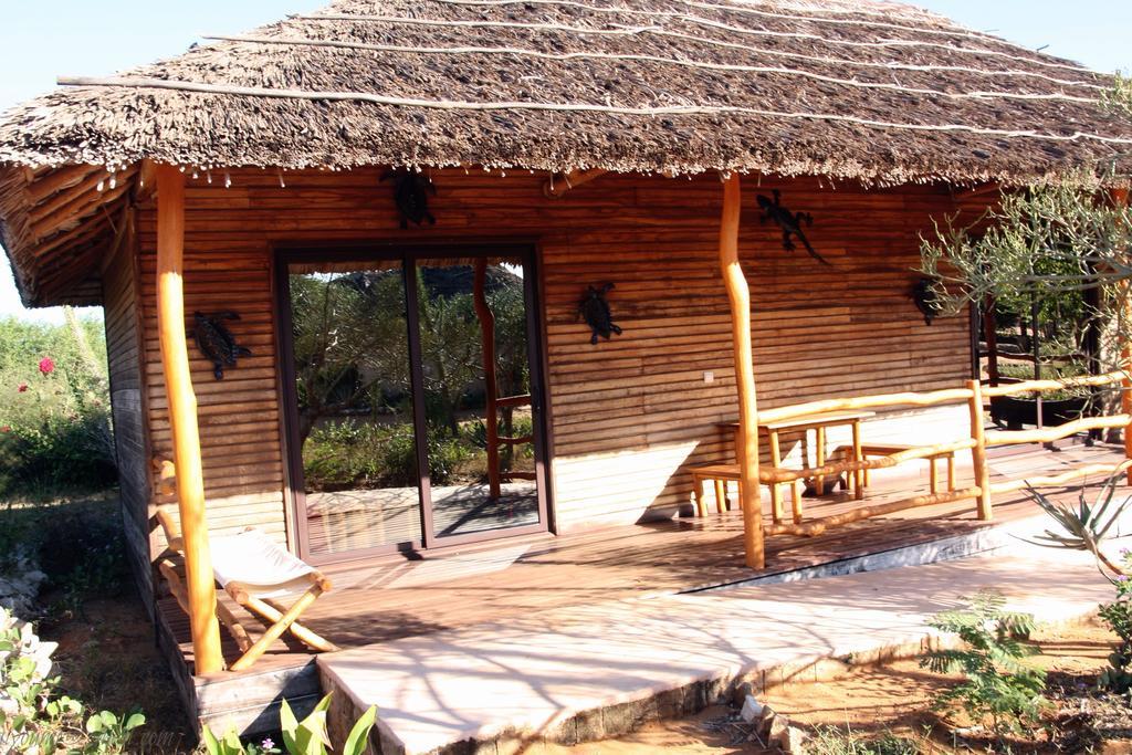 Hotel Solidaire Mangily Ифати Номер фото