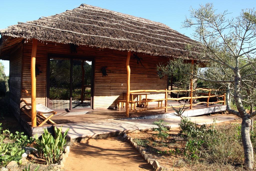 Hotel Solidaire Mangily Ифати Экстерьер фото